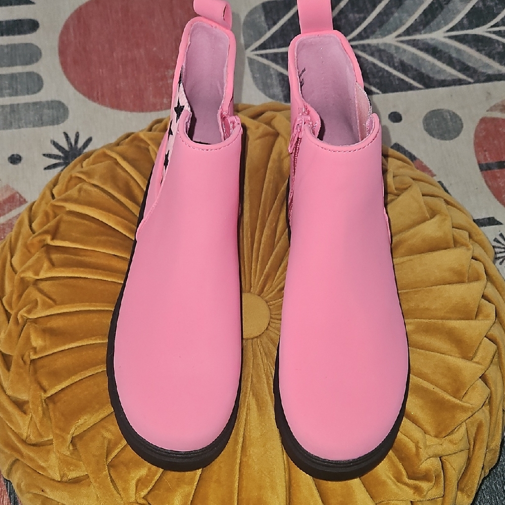 Sonoma Pink Boots with Side Zipper